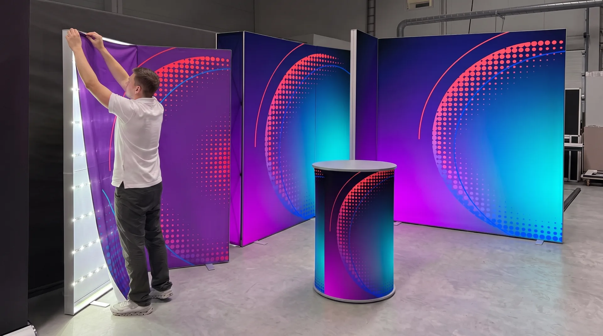 Illuminated Vitasystem exhibition systems indoors